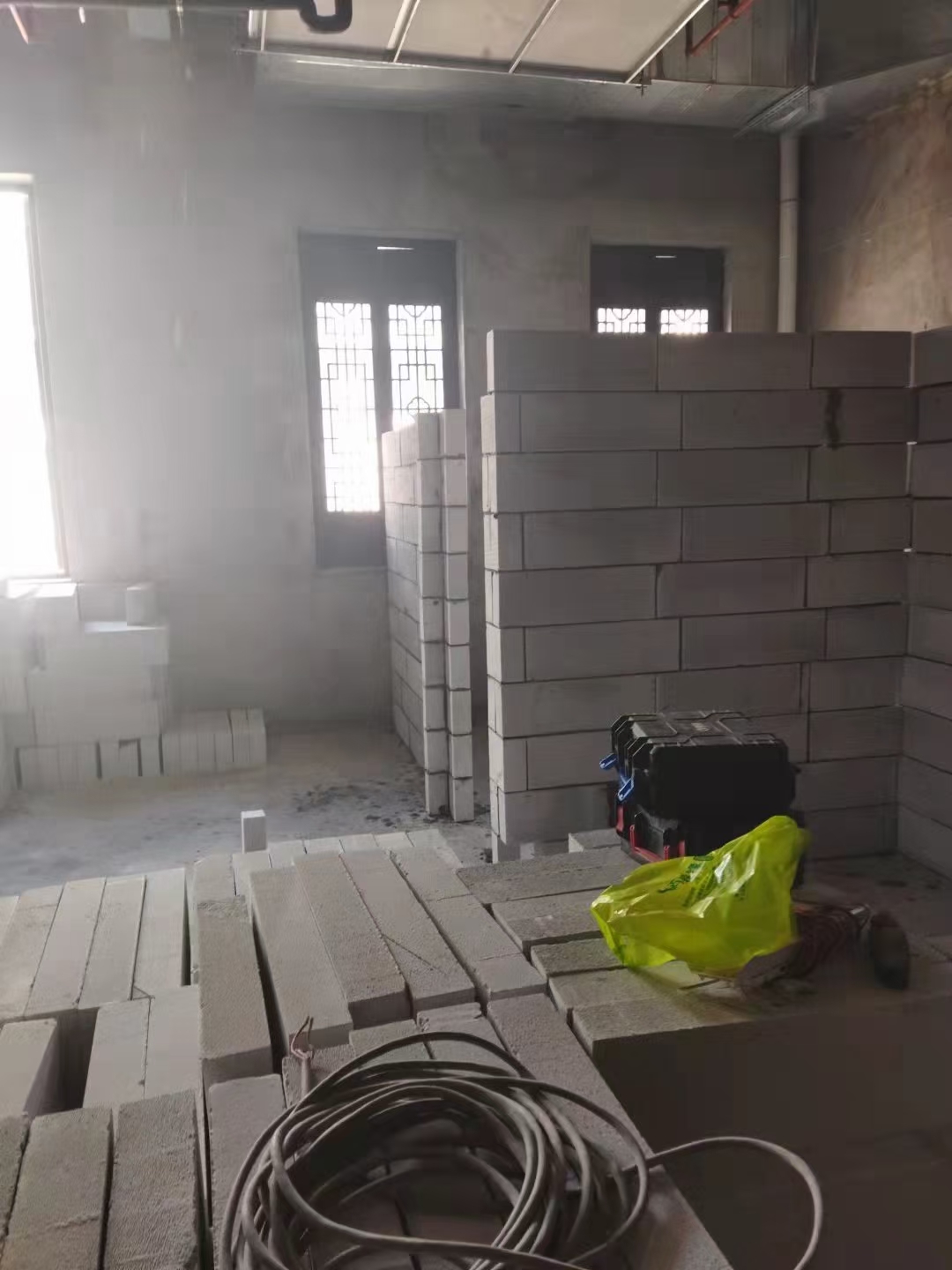 泡沫砖隔墙现场